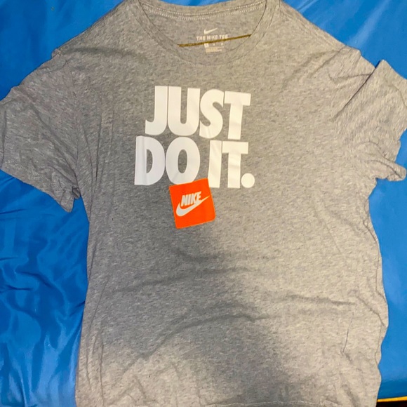 Nike short sleeve gray T shirt. XL - Picture 1 of 2